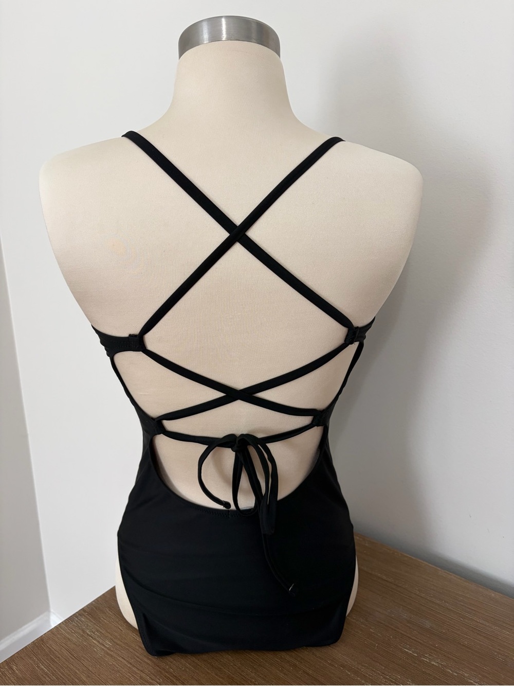 aerie Black Strappy Full Coverage V-Neck One-Piece Sz S Beachwear Vacation - Picture 6 of 9